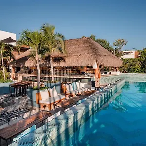 https://mayan-monkey-hostel-tulum.quintano-roohotels.com